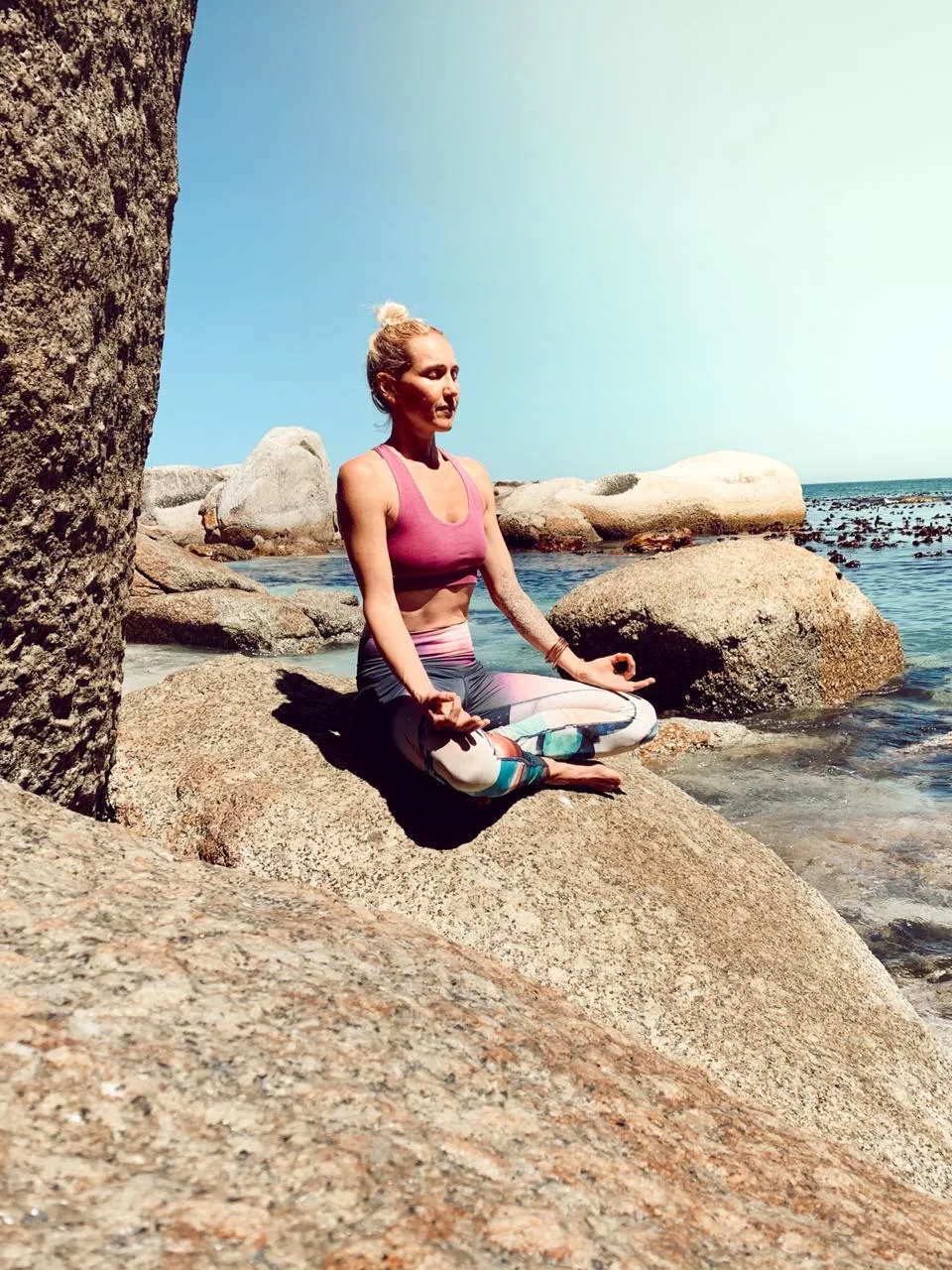Yogapraksis på stranden